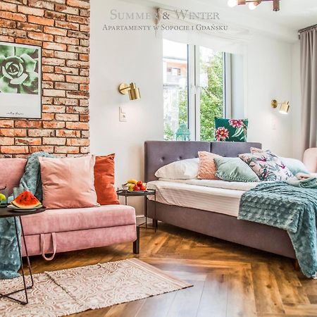 Family Luxury Pure Old Town Apartament 1-8, 2 Sypialnie I Salon, Parking Pub, 60M2 格但斯克 外观 照片