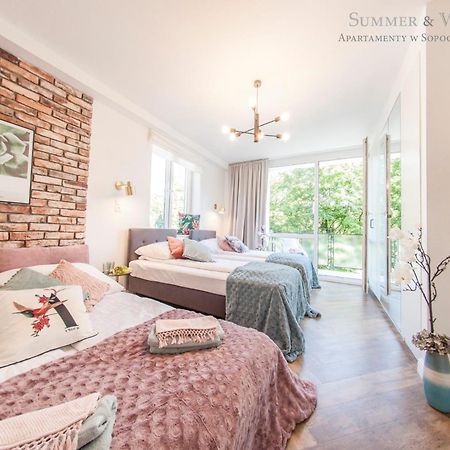 Family Luxury Pure Old Town Apartament 1-8, 2 Sypialnie I Salon, Parking Pub, 60M2 格但斯克 外观 照片